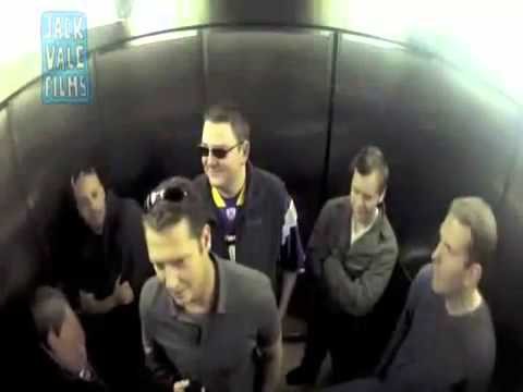 Bączek w windzie - śmieszne filmiki, wpadki i wypadki - ukryta kamera