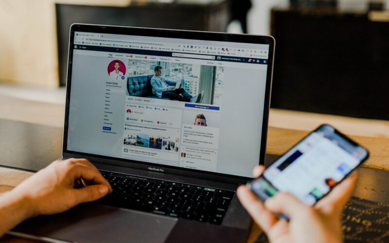 Aktywni użytkownicy Facebooka - coraz popularniejszy serwis społecznościowy